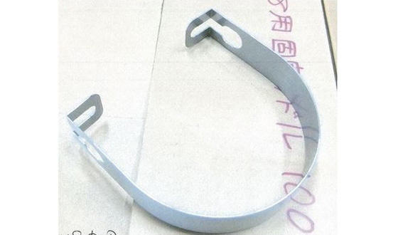 金属ダクト等の固定用のサドル（SUS）